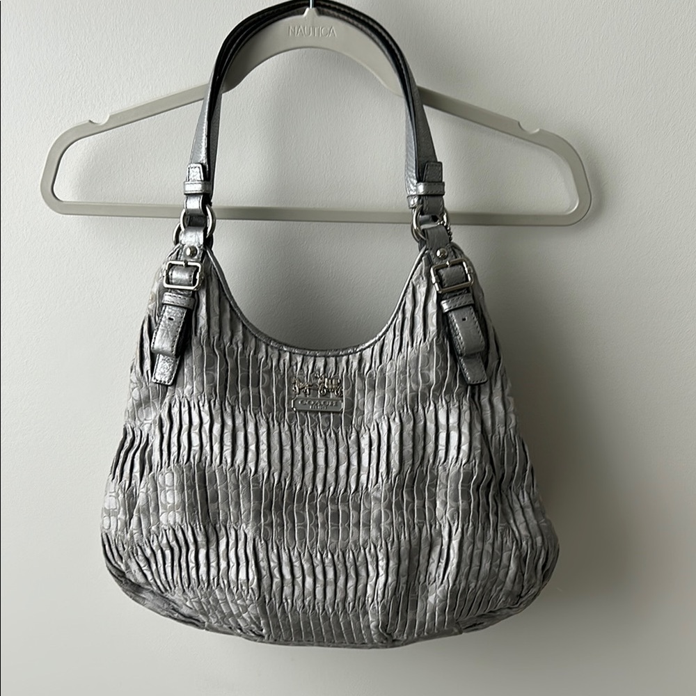 Classic Coach Silver Textured Metallic Shoulder Bag 18886